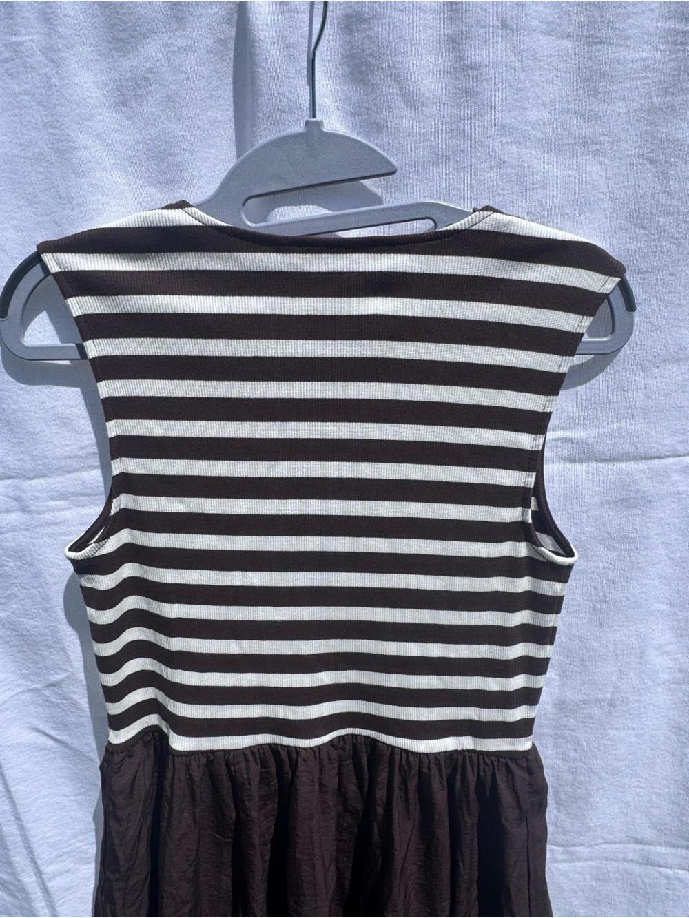 Striped Sleeveless Dress Pockets - Picture 4 of 9